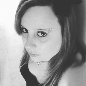 Meet your Posher, Caitlin